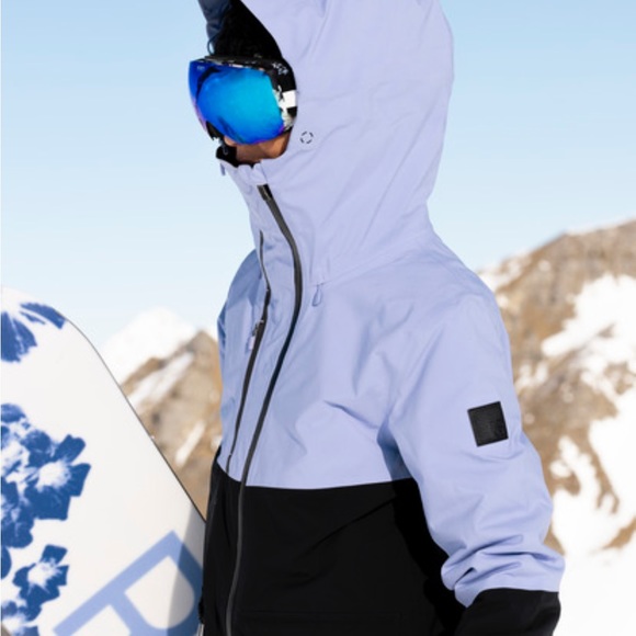 GORE-TEX® Stretch Pure Lines Insulated Snow Jacket - Picture 3 of 5